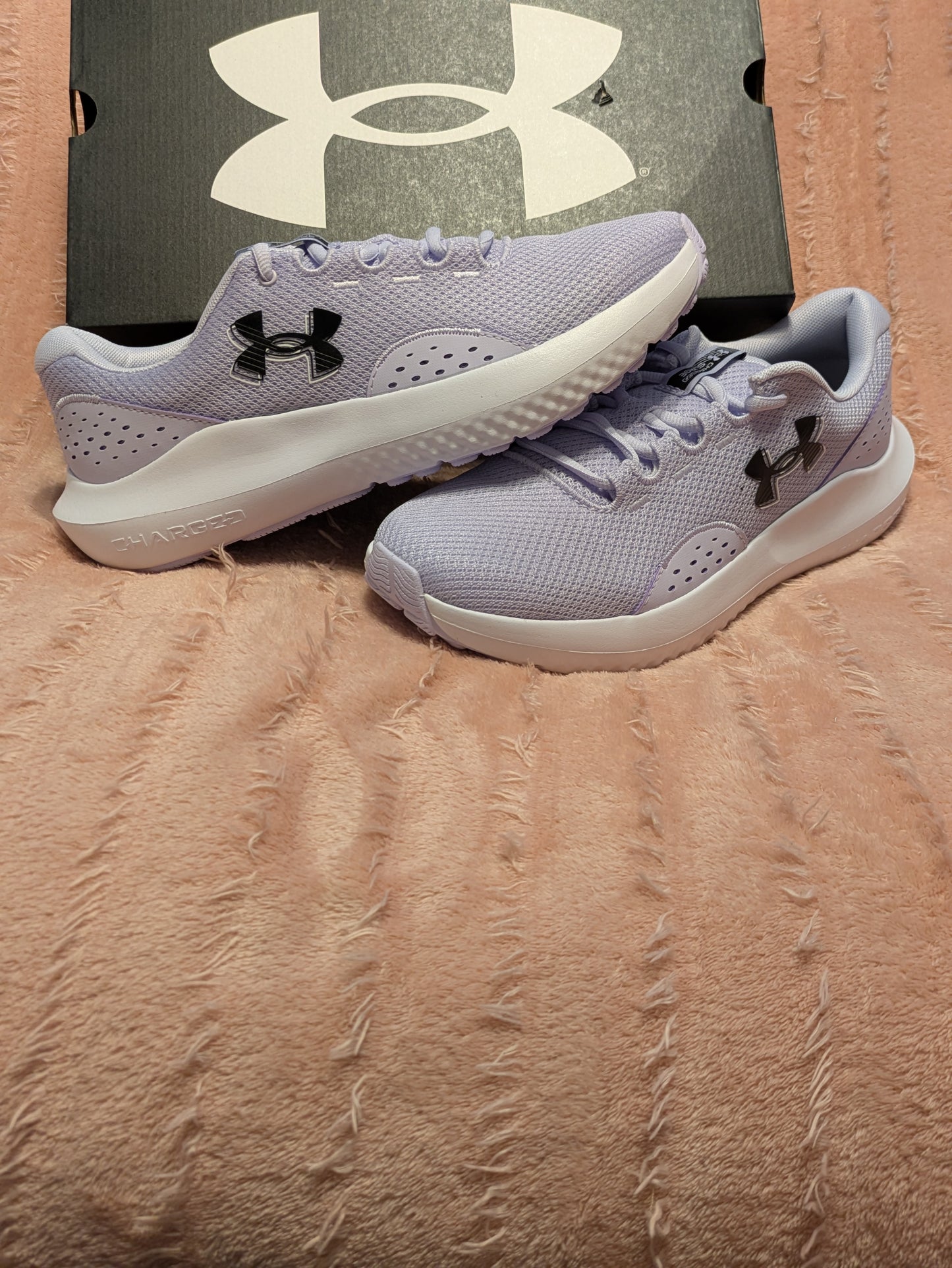 Size 10 - Under Armour Women's Surge 4