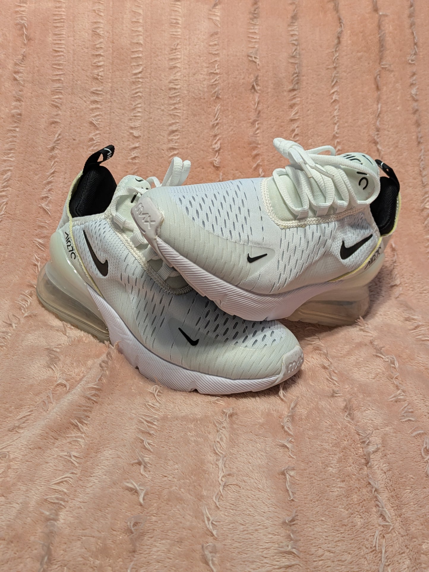 Size 5.5 - Nike Women's Air Max 270