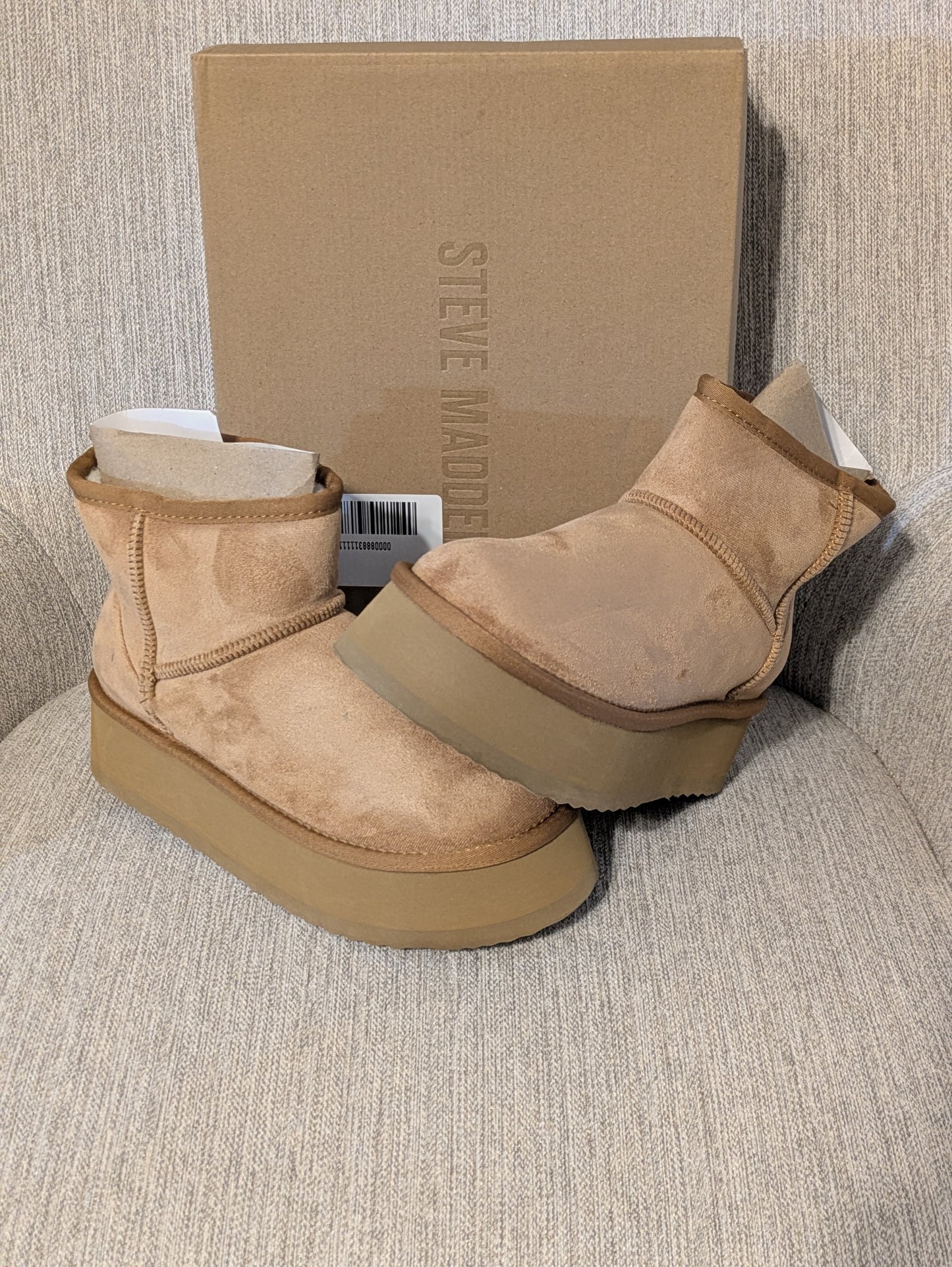 Size 7.5 - Steve Madden Crue Platform Cozy Booties